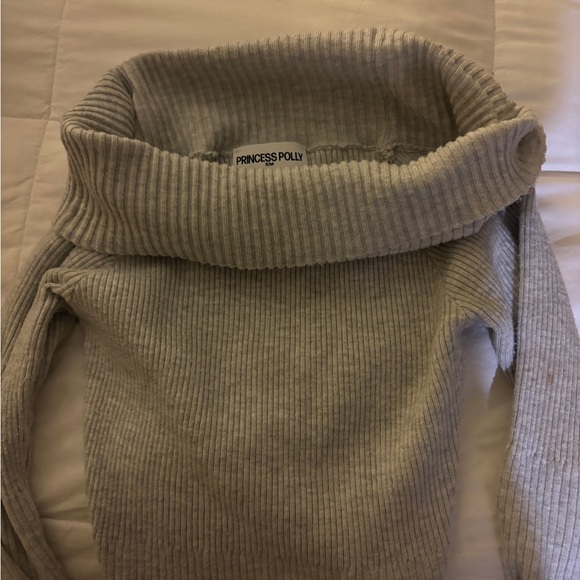 Off-Shoulder Grey Princess Polly Vintage Sweater XS nwot - Picture 5 of 5